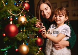 Штучні ялинки це краса без шкоди для довкілля та дітей!