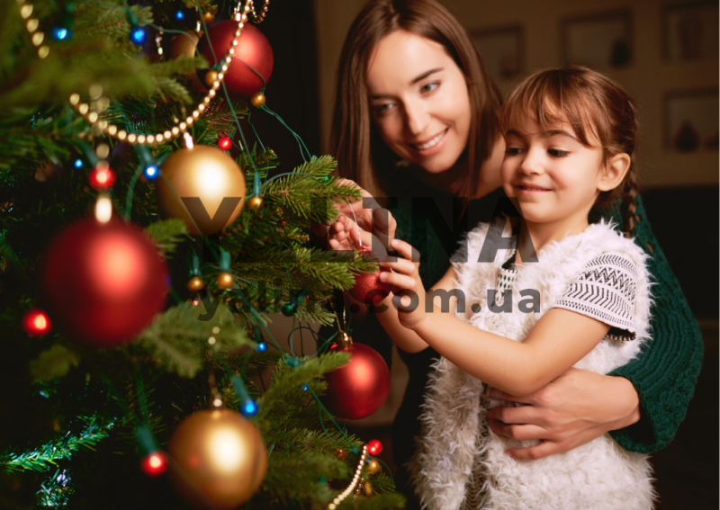 Штучні ялинки без шкоди для довкілля та дітей!